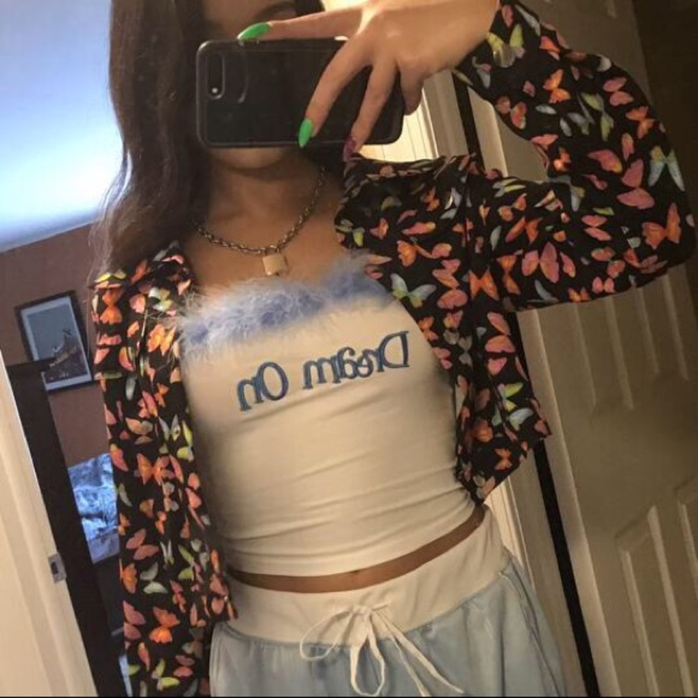 Butterfly top